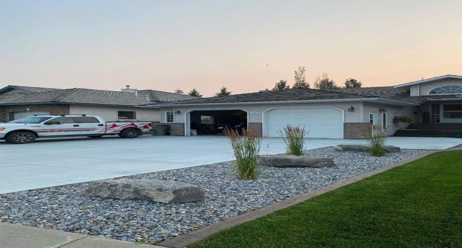 12014 Cygnet Boulevard, Grande Prairie, Alberta T8X1L9, 4 Bedrooms Bedrooms, ,3 BathroomsBathrooms,Residential,For Sale,Cygnet,A2295110