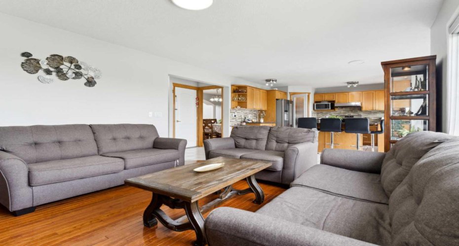 292 Taracove Estate Drive, Calgary, Alberta T3J 4R5, 7 Bedrooms Bedrooms, ,5 BathroomsBathrooms,Residential,For Sale,Taracove Estate,A2295120