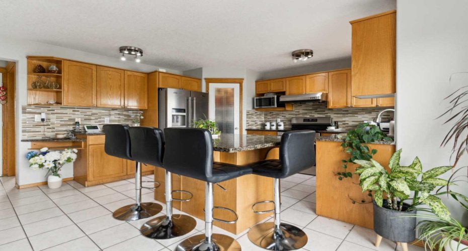 292 Taracove Estate Drive, Calgary, Alberta T3J 4R5, 7 Bedrooms Bedrooms, ,5 BathroomsBathrooms,Residential,For Sale,Taracove Estate,A2295120