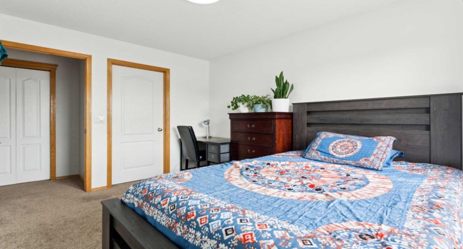 292 Taracove Estate Drive, Calgary, Alberta T3J 4R5, 7 Bedrooms Bedrooms, ,5 BathroomsBathrooms,Residential,For Sale,Taracove Estate,A2295120