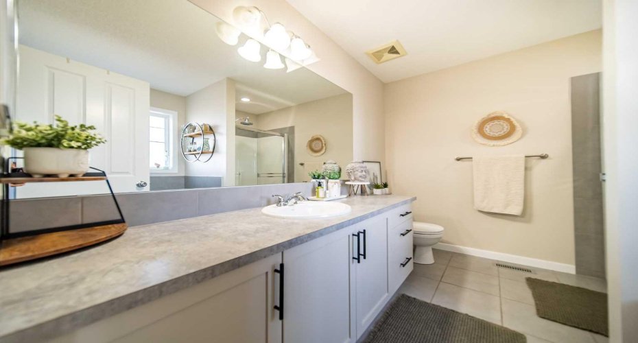 273 Cimarron Vista Court, Okotoks, Alberta T1S 0L5, 3 Bedrooms Bedrooms, ,3 BathroomsBathrooms,Residential,For Sale,Cimarron Vista,A2295126