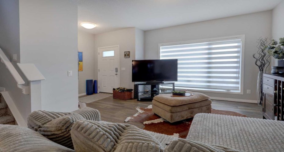 211 Chinook Gate Boulevard, Airdrie, Alberta T4B 5J4, 3 Bedrooms Bedrooms, ,3 BathroomsBathrooms,Residential,For Sale,Chinook Gate,A2295194