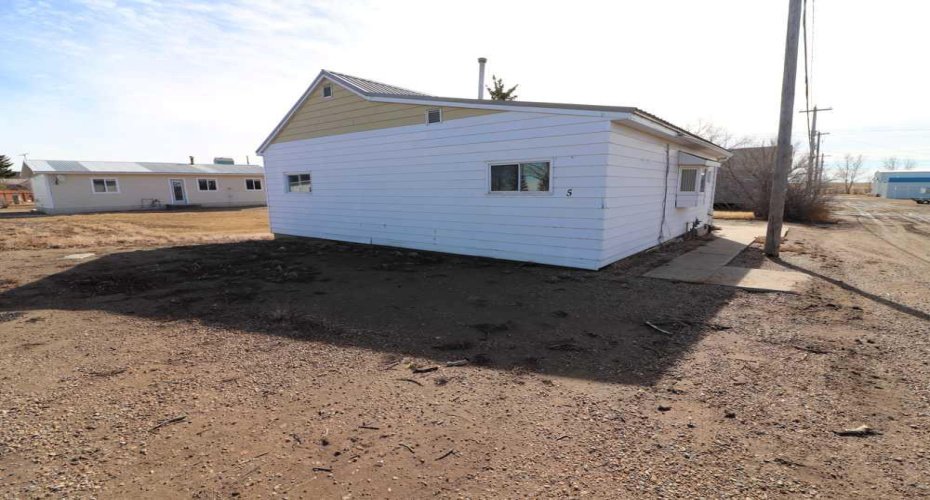 5 1 Avenue, Acadia Valley, Alberta T0J 0A0, 2 Bedrooms Bedrooms, ,1 BathroomBathrooms,Residential,For Sale,1,A2295198