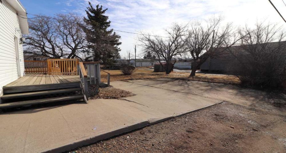 5 1 Avenue, Acadia Valley, Alberta T0J 0A0, 2 Bedrooms Bedrooms, ,1 BathroomBathrooms,Residential,For Sale,1,A2295198