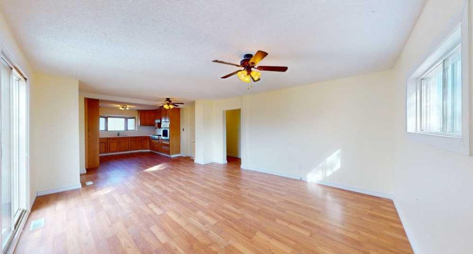 5 1 Avenue, Acadia Valley, Alberta T0J 0A0, 2 Bedrooms Bedrooms, ,1 BathroomBathrooms,Residential,For Sale,1,A2295198