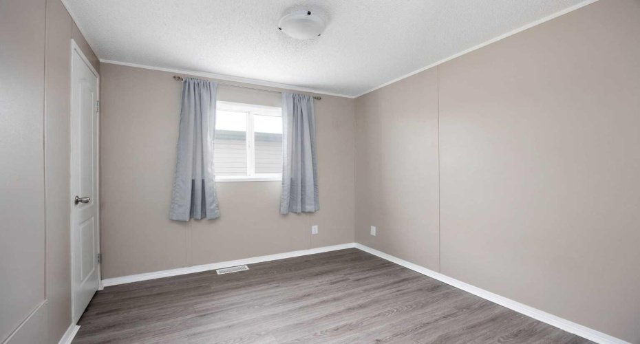 488 Harpe Way, Fort McMurray, Alberta T9K2K7, 3 Bedrooms Bedrooms, ,2 BathroomsBathrooms,Residential,For Sale,Harpe,A2295211