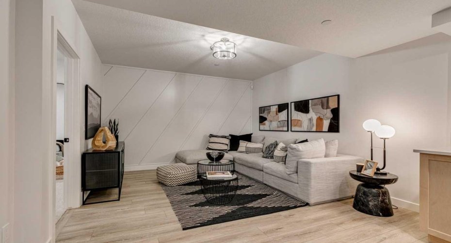 192 Lewiston Landing, Calgary, Alberta T3P2N8, 7 Bedrooms Bedrooms, ,4 BathroomsBathrooms,Residential,For Sale,Lewiston,A2295216