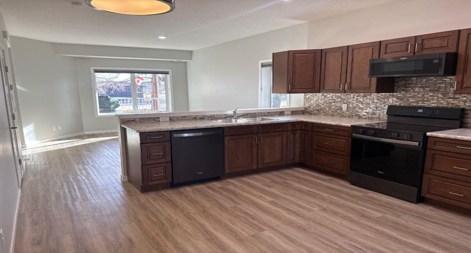 501 5 Street, Hanna, Alberta T0J1P0, 1 Bedroom Bedrooms, ,2 BathroomsBathrooms,Residential,For Sale,5,A2295220