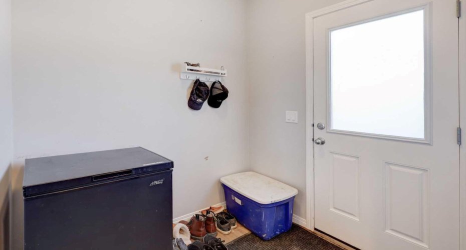 215 Chinook Gate Boulevard, Airdrie, Alberta T4B 5J4, 3 Bedrooms Bedrooms, ,3 BathroomsBathrooms,Residential,For Sale,Chinook Gate,A2295230