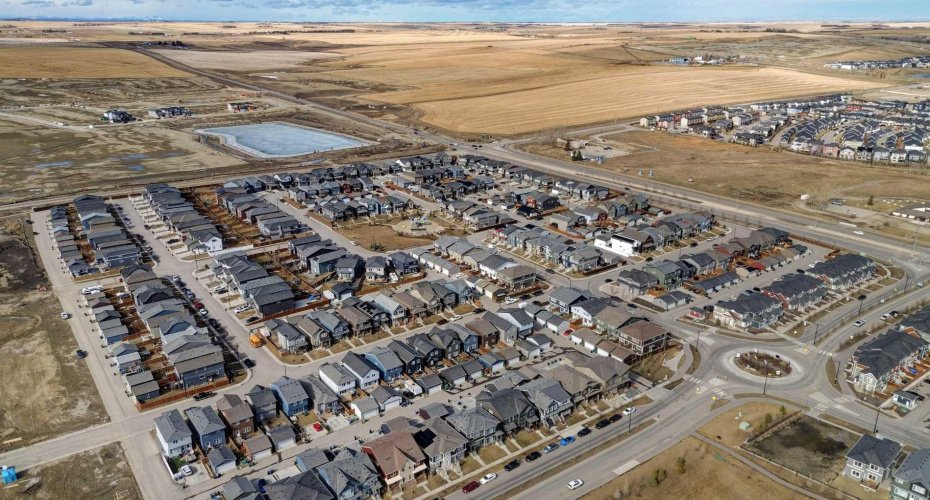 215 Chinook Gate Boulevard, Airdrie, Alberta T4B 5J4, 3 Bedrooms Bedrooms, ,3 BathroomsBathrooms,Residential,For Sale,Chinook Gate,A2295230