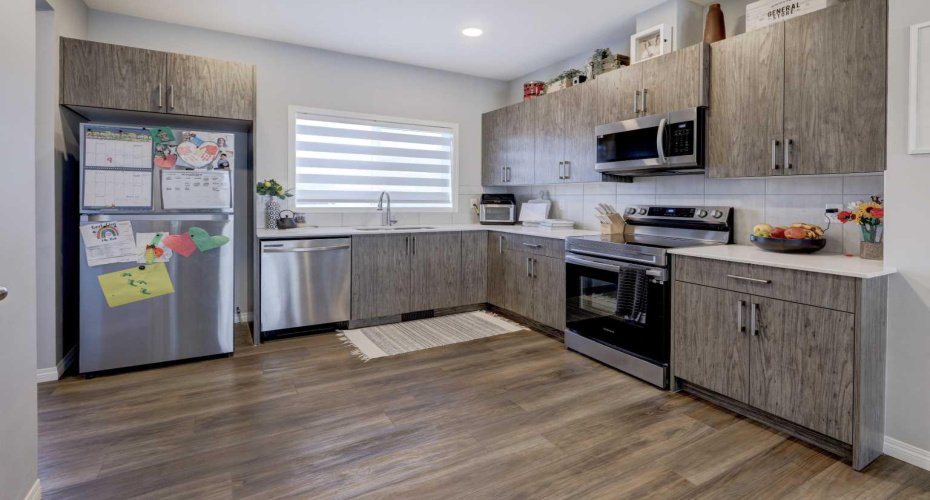 215 Chinook Gate Boulevard, Airdrie, Alberta T4B 5J4, 3 Bedrooms Bedrooms, ,3 BathroomsBathrooms,Residential,For Sale,Chinook Gate,A2295230