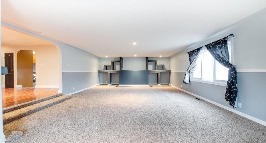 108 Cartwright Avenue, Veinerville, Alberta T1A 8N4, 6 Bedrooms Bedrooms, ,3 BathroomsBathrooms,Residential,For Sale,Cartwright,A2295239