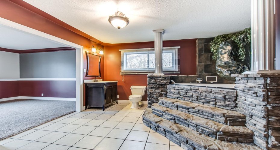 108 Cartwright Avenue, Veinerville, Alberta T1A 8N4, 6 Bedrooms Bedrooms, ,3 BathroomsBathrooms,Residential,For Sale,Cartwright,A2295239