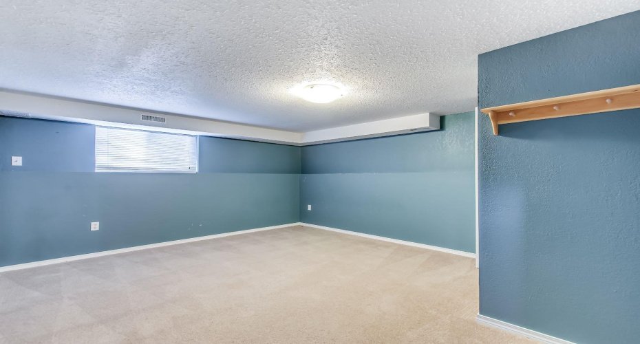 108 Cartwright Avenue, Veinerville, Alberta T1A 8N4, 6 Bedrooms Bedrooms, ,3 BathroomsBathrooms,Residential,For Sale,Cartwright,A2295239