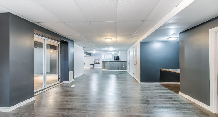 108 Cartwright Avenue, Veinerville, Alberta T1A 8N4, 6 Bedrooms Bedrooms, ,3 BathroomsBathrooms,Residential,For Sale,Cartwright,A2295239