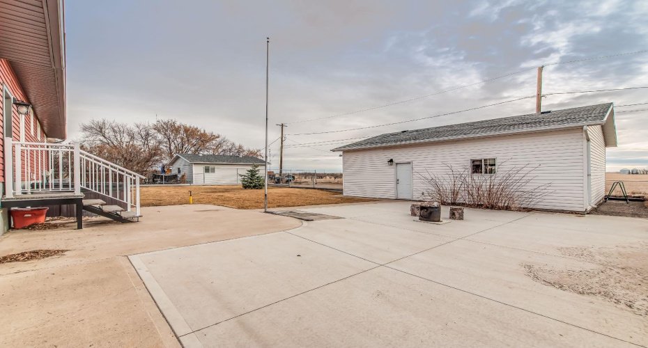 108 Cartwright Avenue, Veinerville, Alberta T1A 8N4, 6 Bedrooms Bedrooms, ,3 BathroomsBathrooms,Residential,For Sale,Cartwright,A2295239