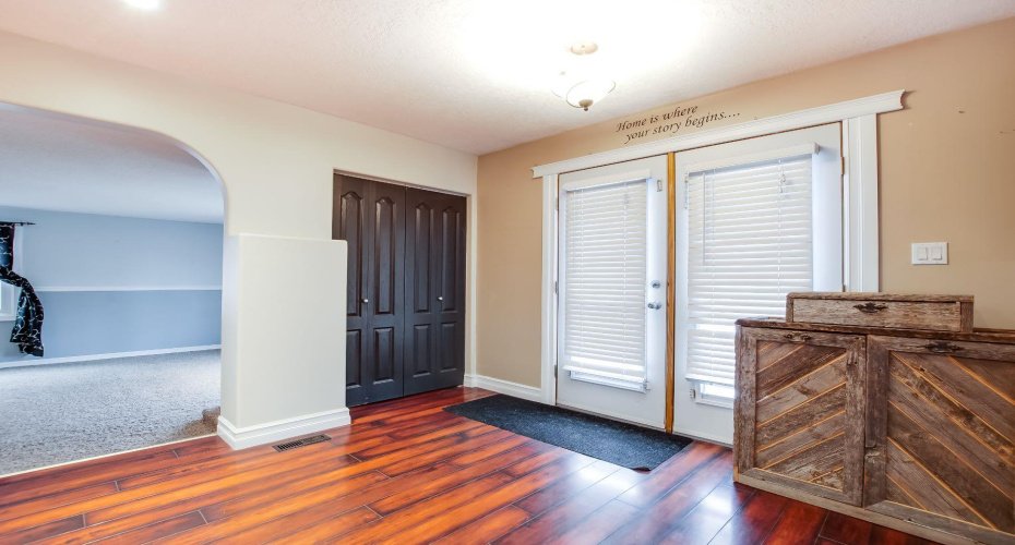 108 Cartwright Avenue, Veinerville, Alberta T1A 8N4, 6 Bedrooms Bedrooms, ,3 BathroomsBathrooms,Residential,For Sale,Cartwright,A2295239