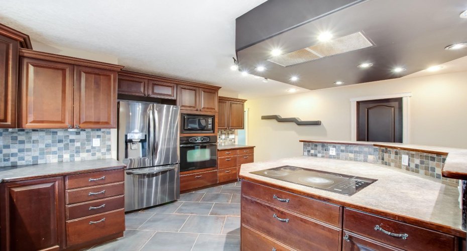 108 Cartwright Avenue, Veinerville, Alberta T1A 8N4, 6 Bedrooms Bedrooms, ,3 BathroomsBathrooms,Residential,For Sale,Cartwright,A2295239