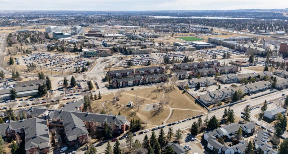 Quick Access to Glenmore Reservoire