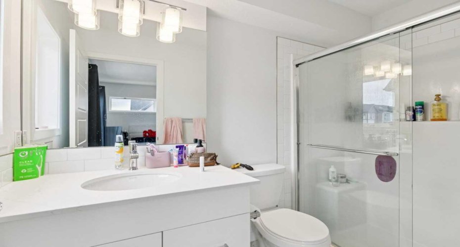 ensuite washroom for primary bedroom