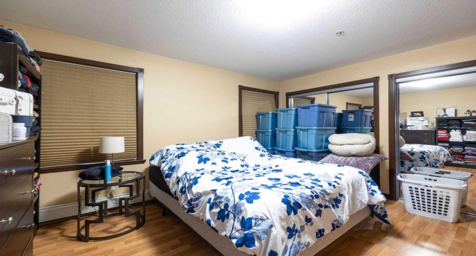 10217 Queen Street, Fort McMurray, Alberta T9H 5S5, 2 Bedrooms Bedrooms, ,2 BathroomsBathrooms,Residential,For Sale,Queen,A2295252