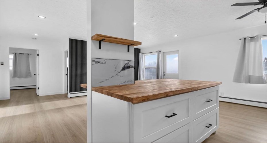 2020 16 Avenue, Calgary, Alberta T2m0m1, 2 Bedrooms Bedrooms, ,1 BathroomBathrooms,Residential,For Sale,16,A2295254