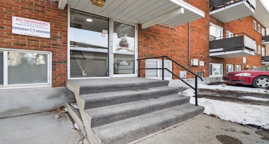 2020 16 Avenue, Calgary, Alberta T2m0m1, 2 Bedrooms Bedrooms, ,1 BathroomBathrooms,Residential,For Sale,16,A2295254