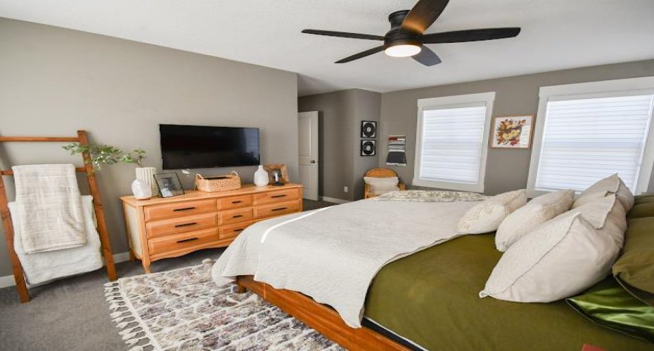 494 Rainbow Falls Drive, Chestermere, Alberta T1X 0N4, 3 Bedrooms Bedrooms, ,3 BathroomsBathrooms,Residential,For Sale,Rainbow Falls,A2295255