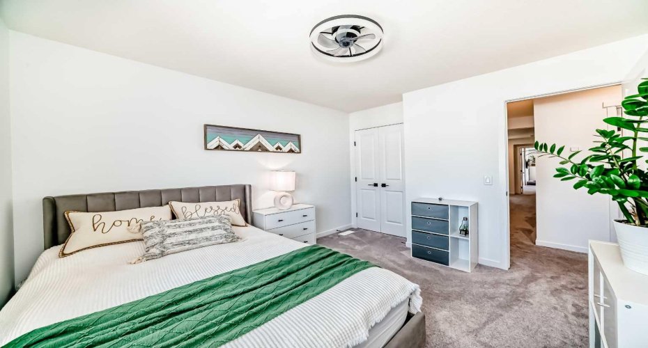 12 Magnolia Crescent, Calgary, Alberta T3M 3M8, 3 Bedrooms Bedrooms, ,3 BathroomsBathrooms,Residential,For Sale,Magnolia,A2295264