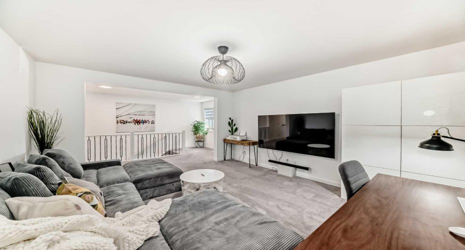 12 Magnolia Crescent, Calgary, Alberta T3M 3M8, 3 Bedrooms Bedrooms, ,3 BathroomsBathrooms,Residential,For Sale,Magnolia,A2295264