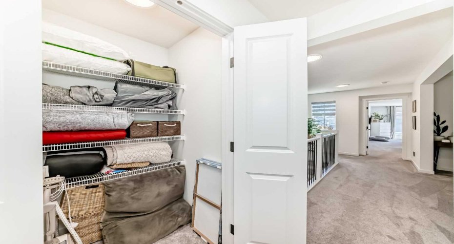 12 Magnolia Crescent, Calgary, Alberta T3M 3M8, 3 Bedrooms Bedrooms, ,3 BathroomsBathrooms,Residential,For Sale,Magnolia,A2295264