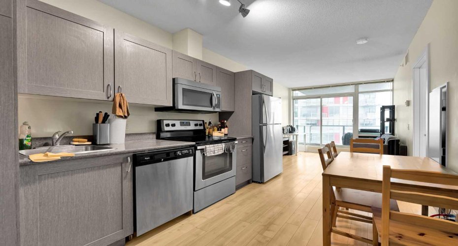 30 Brentwood Common, Calgary, Alberta T2L 2L8, 1 Bedroom Bedrooms, ,1 BathroomBathrooms,Residential,For Sale,Brentwood,A2294273