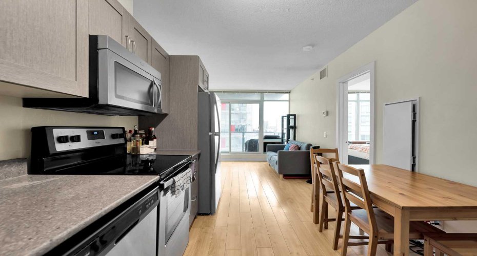 30 Brentwood Common, Calgary, Alberta T2L 2L8, 1 Bedroom Bedrooms, ,1 BathroomBathrooms,Residential,For Sale,Brentwood,A2294273