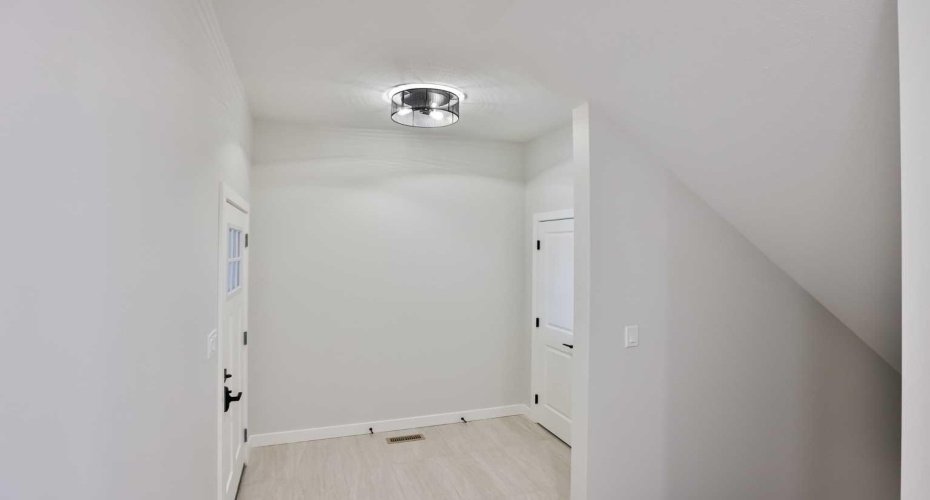 668 Devonia Road, Lethbridge, Alberta T1J 5W3, 3 Bedrooms Bedrooms, ,3 BathroomsBathrooms,Residential,For Sale,Devonia,A2294288