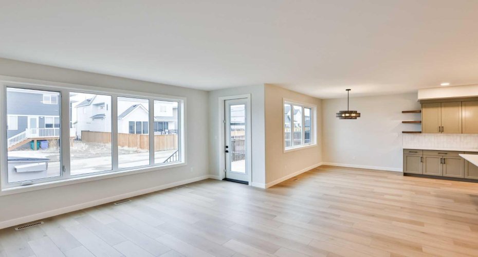 668 Devonia Road, Lethbridge, Alberta T1J 5W3, 3 Bedrooms Bedrooms, ,3 BathroomsBathrooms,Residential,For Sale,Devonia,A2294288