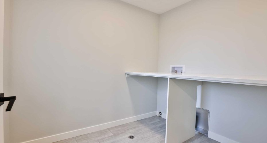 668 Devonia Road, Lethbridge, Alberta T1J 5W3, 3 Bedrooms Bedrooms, ,3 BathroomsBathrooms,Residential,For Sale,Devonia,A2294288