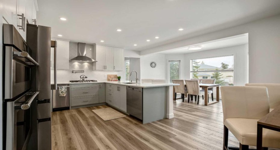 236 Mt Sparrowhawk Place, Calgary, Alberta T2Z 2G8, 6 Bedrooms Bedrooms, ,4 BathroomsBathrooms,Residential,For Sale,Mt Sparrowhawk,A2294294