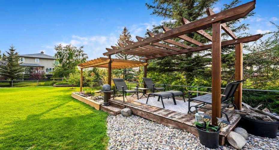 236 Mt Sparrowhawk Place, Calgary, Alberta T2Z 2G8, 6 Bedrooms Bedrooms, ,4 BathroomsBathrooms,Residential,For Sale,Mt Sparrowhawk,A2294294