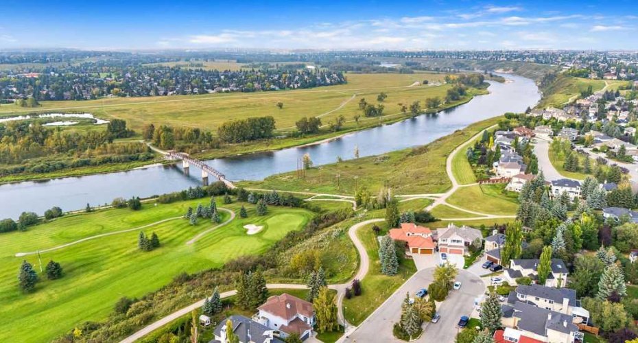 236 Mt Sparrowhawk Place, Calgary, Alberta T2Z 2G8, 6 Bedrooms Bedrooms, ,4 BathroomsBathrooms,Residential,For Sale,Mt Sparrowhawk,A2294294