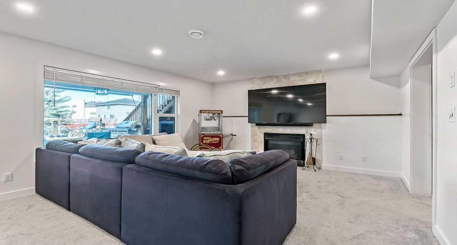 236 Mt Sparrowhawk Place, Calgary, Alberta T2Z 2G8, 6 Bedrooms Bedrooms, ,4 BathroomsBathrooms,Residential,For Sale,Mt Sparrowhawk,A2294294