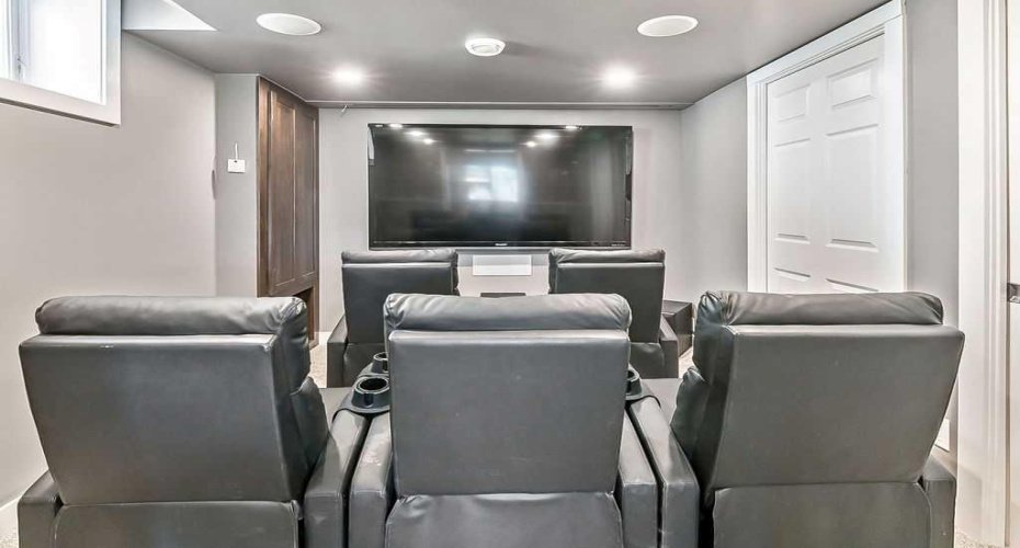 236 Mt Sparrowhawk Place, Calgary, Alberta T2Z 2G8, 6 Bedrooms Bedrooms, ,4 BathroomsBathrooms,Residential,For Sale,Mt Sparrowhawk,A2294294