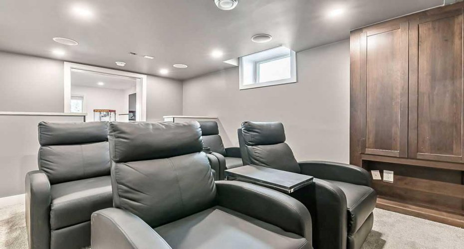 236 Mt Sparrowhawk Place, Calgary, Alberta T2Z 2G8, 6 Bedrooms Bedrooms, ,4 BathroomsBathrooms,Residential,For Sale,Mt Sparrowhawk,A2294294