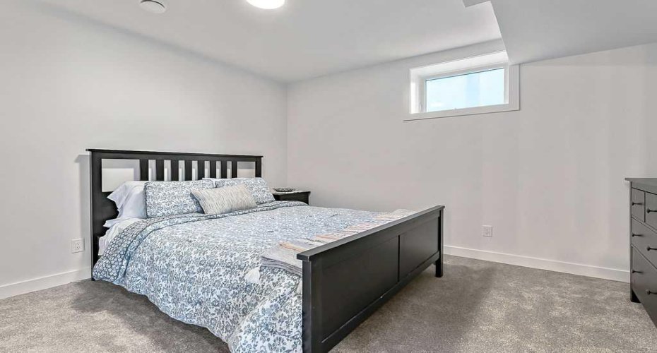 236 Mt Sparrowhawk Place, Calgary, Alberta T2Z 2G8, 6 Bedrooms Bedrooms, ,4 BathroomsBathrooms,Residential,For Sale,Mt Sparrowhawk,A2294294