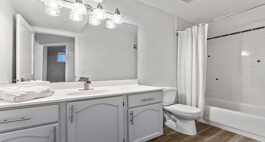 236 Mt Sparrowhawk Place, Calgary, Alberta T2Z 2G8, 6 Bedrooms Bedrooms, ,4 BathroomsBathrooms,Residential,For Sale,Mt Sparrowhawk,A2294294