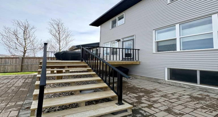 90 Nolancrest Rise, Calgary, Alberta T3R 0T2, 3 Bedrooms Bedrooms, ,3 BathroomsBathrooms,Residential,For Sale,Nolancrest,A2294299