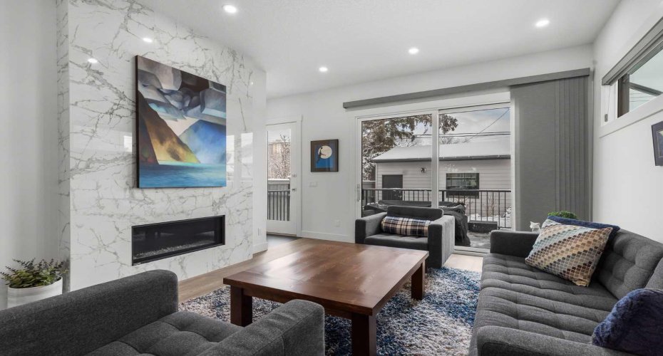 544 37 Street, Calgary, Alberta T2N 3B8, 4 Bedrooms Bedrooms, ,4 BathroomsBathrooms,Residential,For Sale,37,A2294305