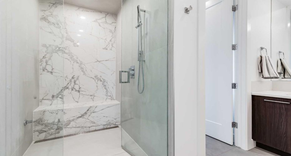 544 37 Street, Calgary, Alberta T2N 3B8, 4 Bedrooms Bedrooms, ,4 BathroomsBathrooms,Residential,For Sale,37,A2294305