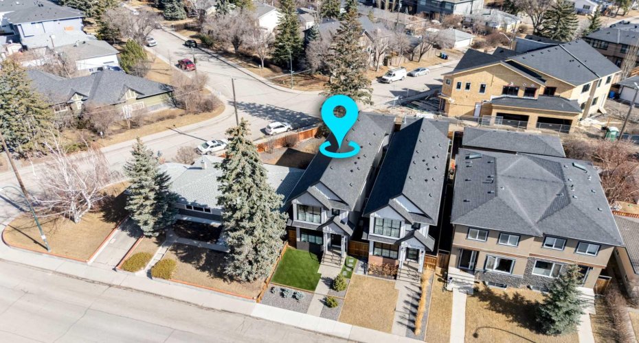 544 37 Street, Calgary, Alberta T2N 3B8, 4 Bedrooms Bedrooms, ,4 BathroomsBathrooms,Residential,For Sale,37,A2294305