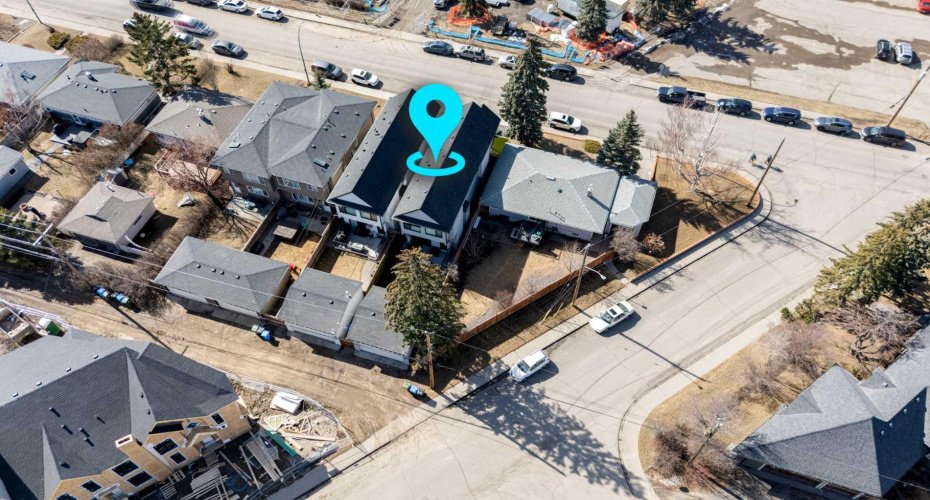544 37 Street, Calgary, Alberta T2N 3B8, 4 Bedrooms Bedrooms, ,4 BathroomsBathrooms,Residential,For Sale,37,A2294305