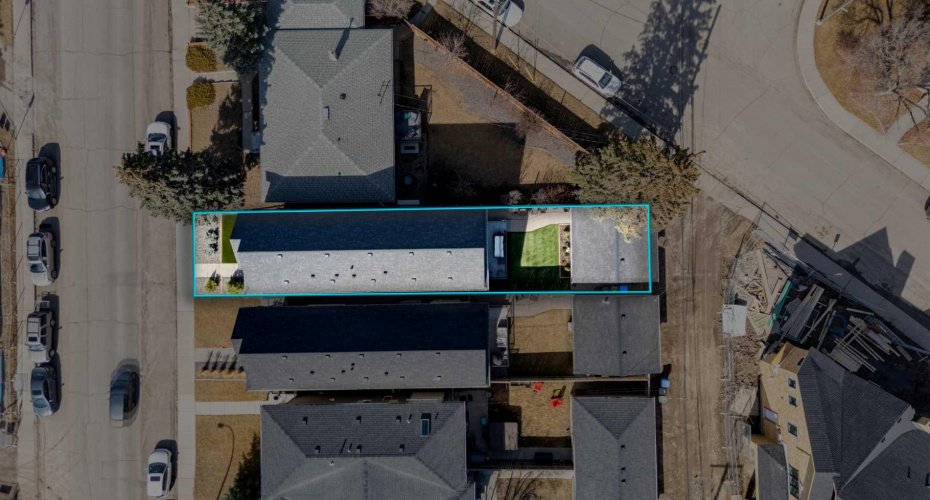 544 37 Street, Calgary, Alberta T2N 3B8, 4 Bedrooms Bedrooms, ,4 BathroomsBathrooms,Residential,For Sale,37,A2294305